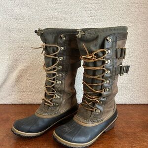 Sorel Conquest Carly II Winter Boots